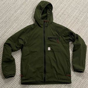 TOPO MEN'S PUFFER HOODIE - MEDIUM